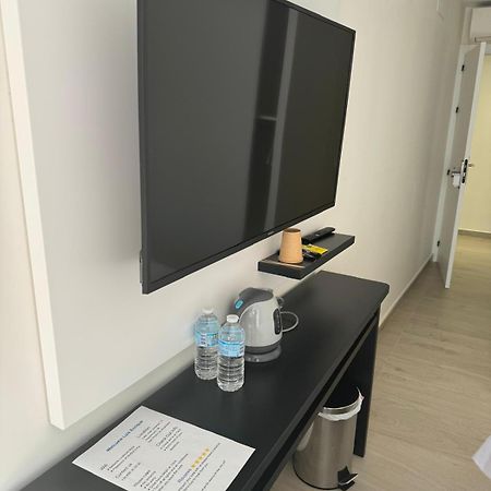 Room San Pedro De Alcantara 马尔韦利亚 外观 照片